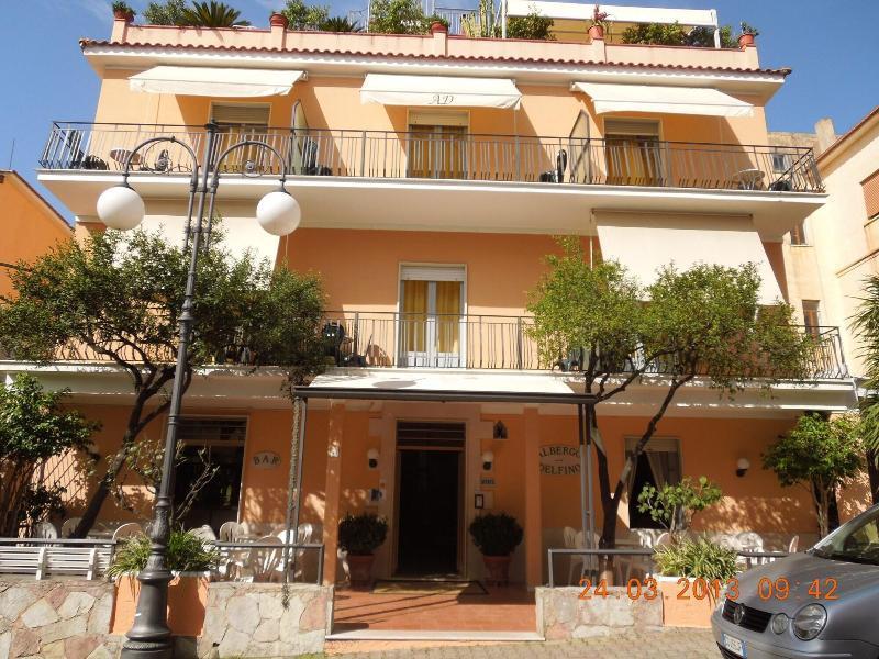 Delfino Hotel Marina di Camerota Exterior photo