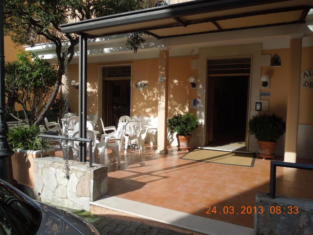 Delfino Hotel Marina di Camerota Exterior photo