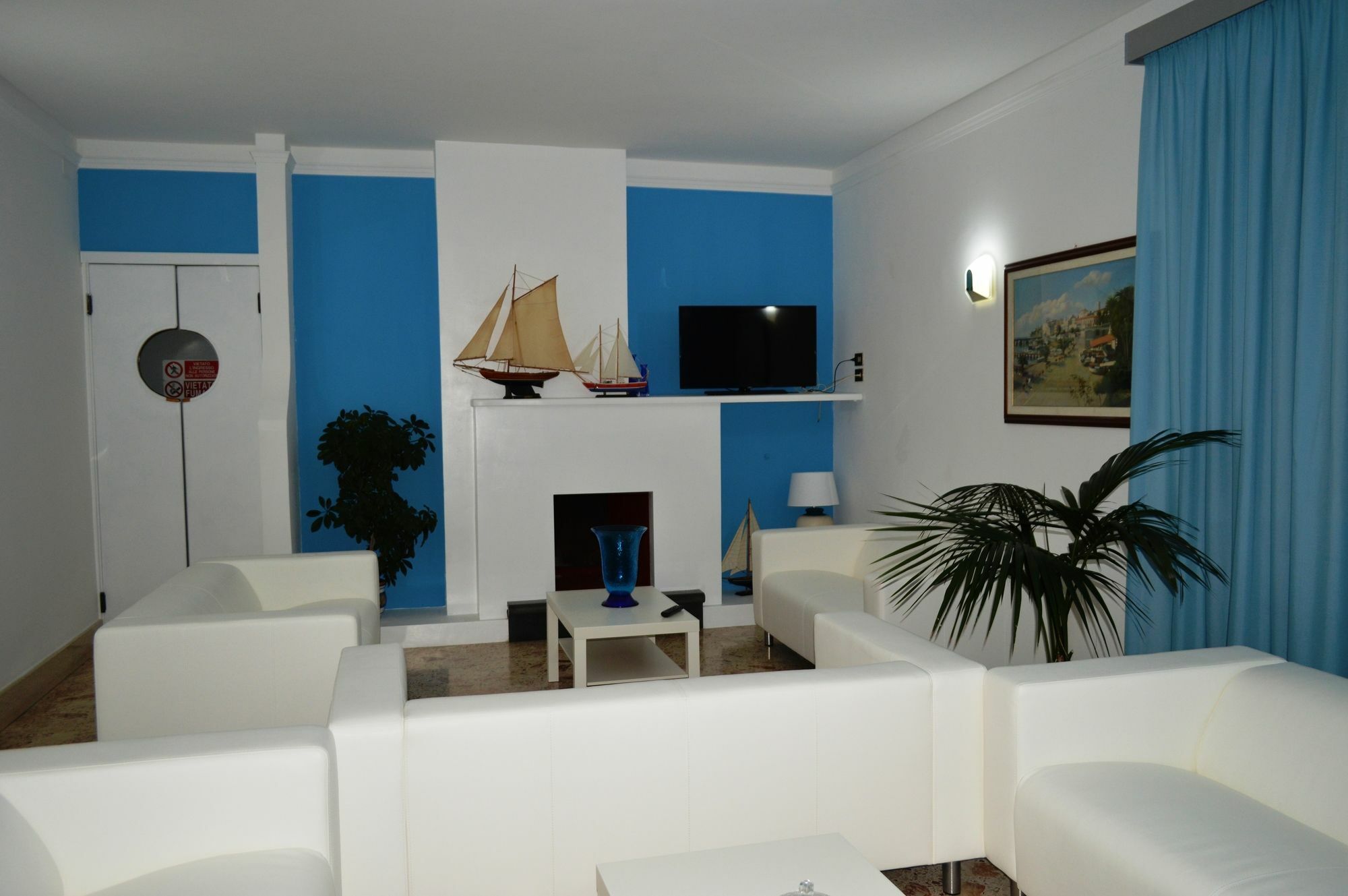 Delfino Hotel Marina di Camerota Exterior photo