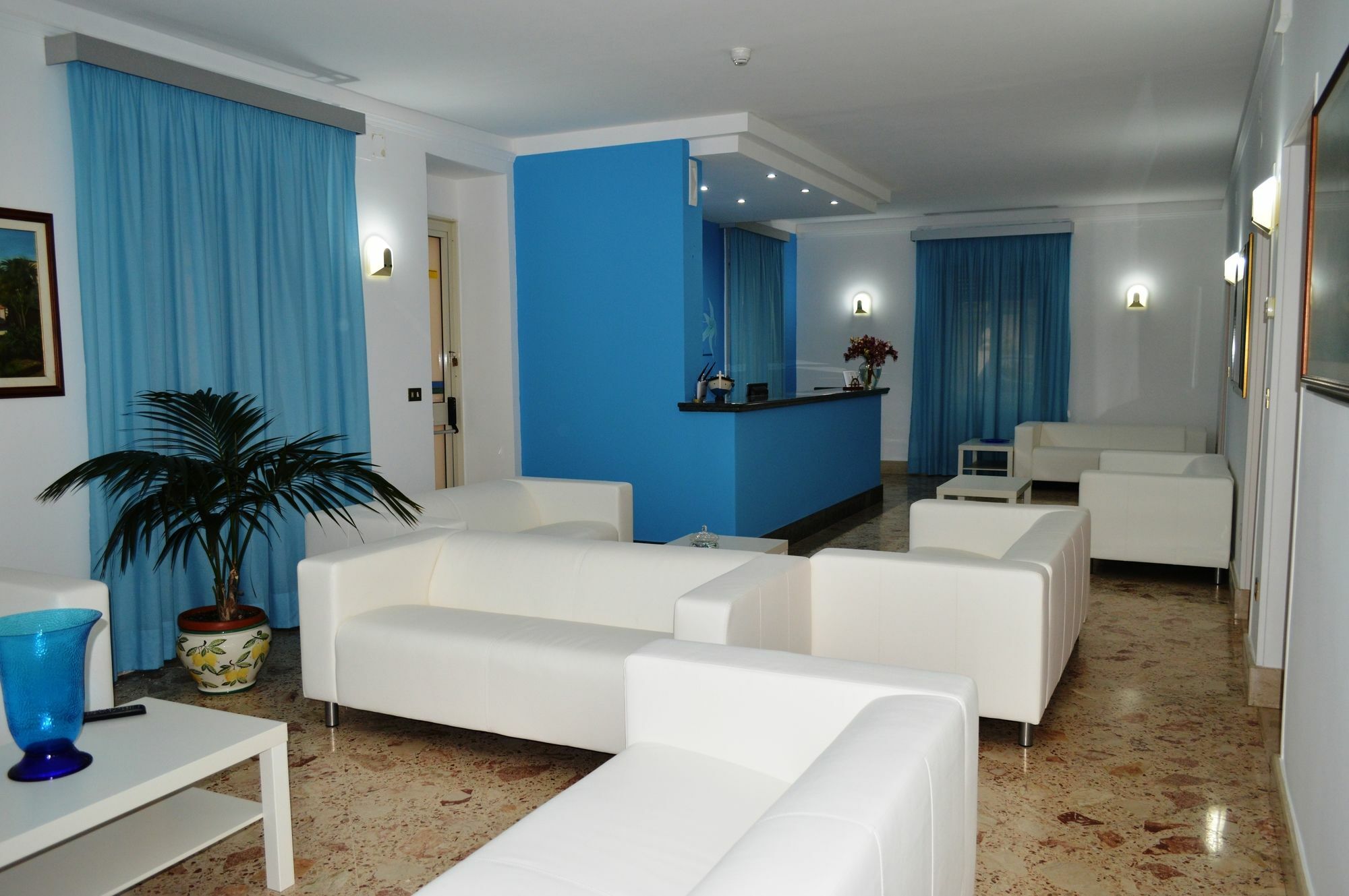 Delfino Hotel Marina di Camerota Exterior photo